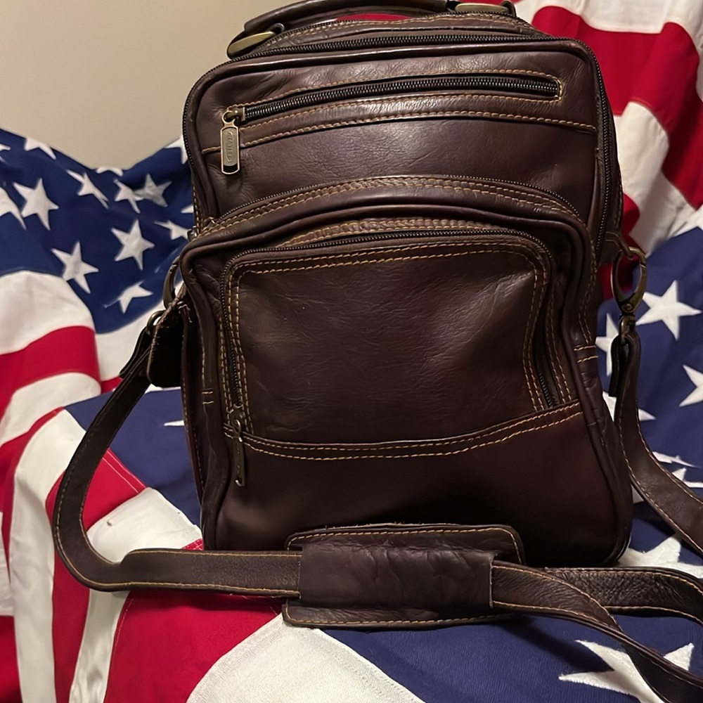 Vintage Brown Leather Unisex Bag - Picture 10 of 13